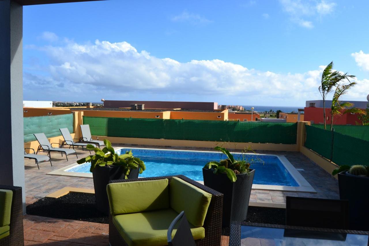 Golf Las Salinas Villa Carlotta With Private Heated Pool With Additional Cost Caleta De Fuste Luaran gambar