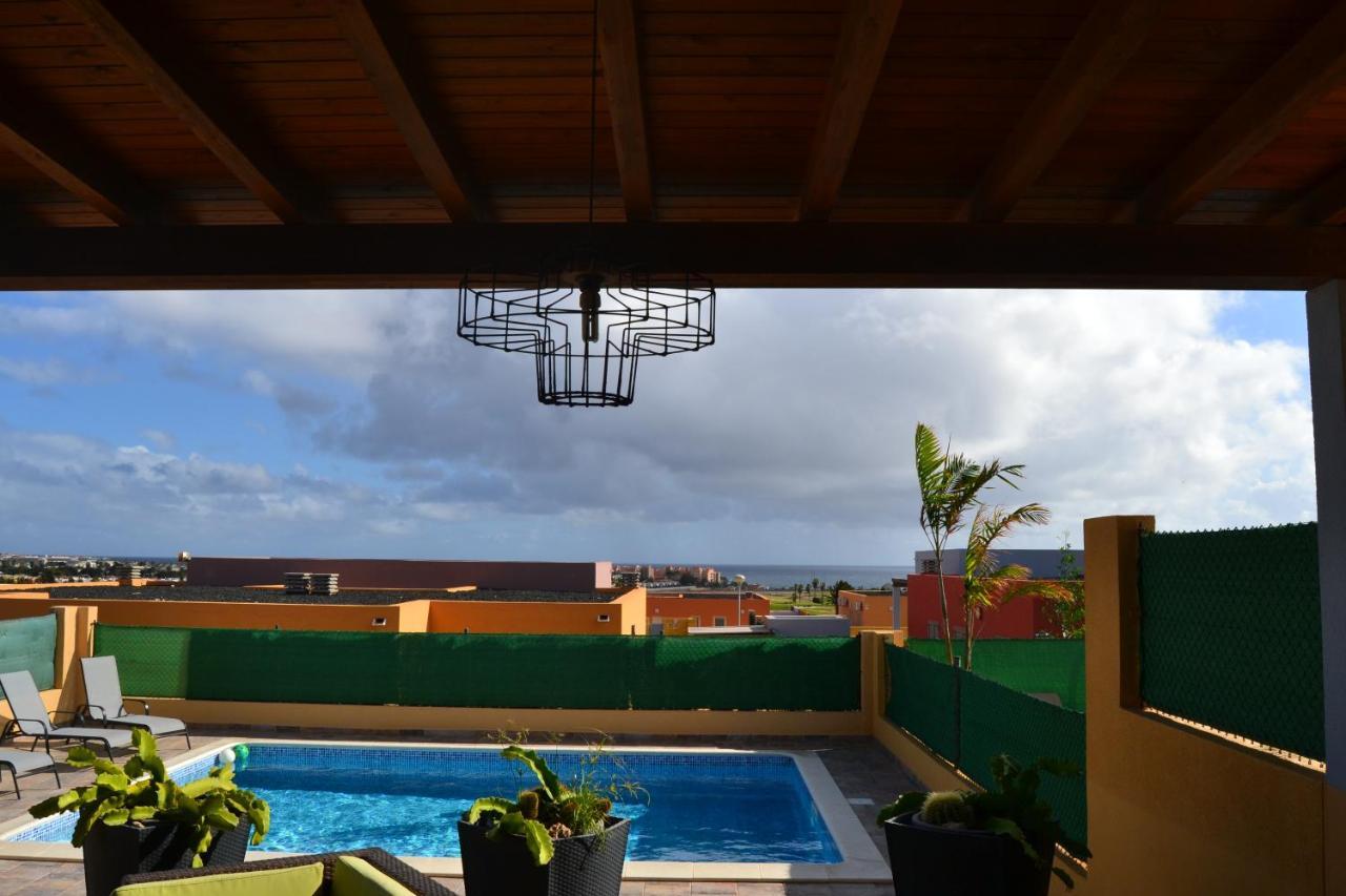 Golf Las Salinas Villa Carlotta With Private Heated Pool With Additional Cost Caleta De Fuste Luaran gambar