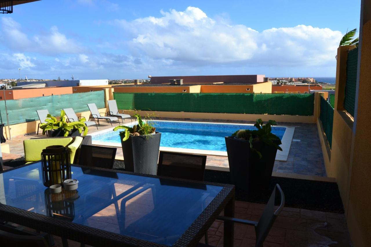 Golf Las Salinas Villa Carlotta With Private Heated Pool With Additional Cost Caleta De Fuste Luaran gambar