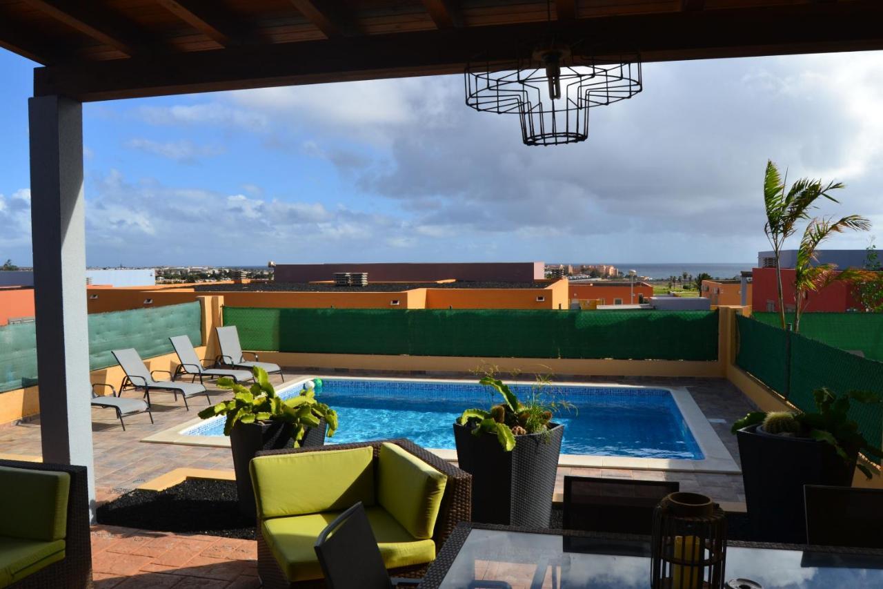 Golf Las Salinas Villa Carlotta With Private Heated Pool With Additional Cost Caleta De Fuste Luaran gambar